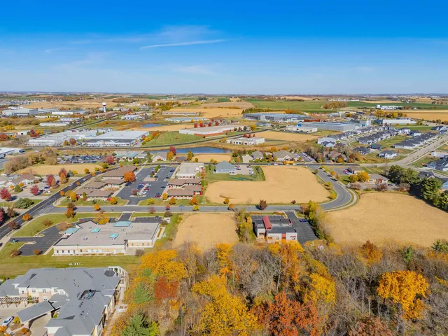 $375,000 | 1016 Quinn Drive, Waunakee, WI 53597