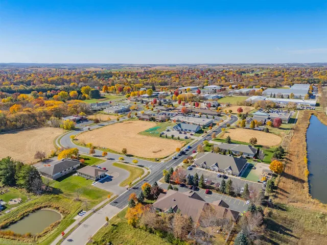 $375,000 | 1016 Quinn Drive, Waunakee, WI 53597