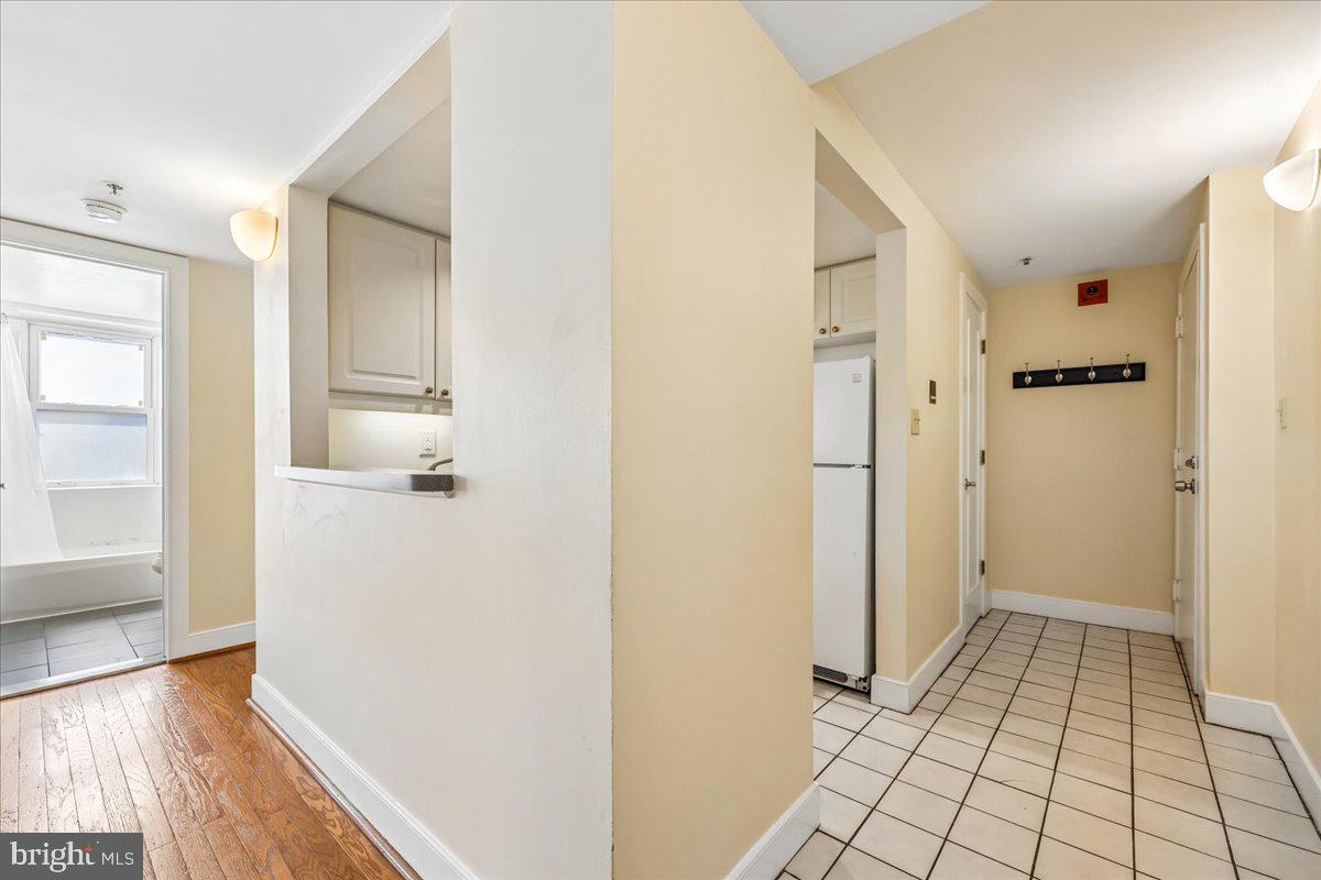 1727 R Street Northwest, Unit 201 Washington, DC 20009 - Photo 4 of 49 Gallery Image 4