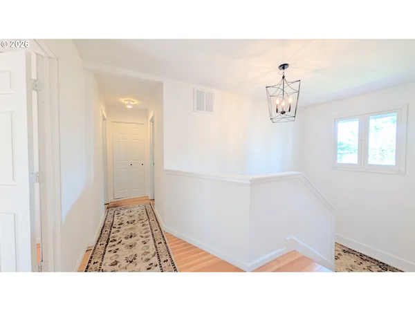 $425,000 | 2110 East Main Street, Cottage Grove, OR 97424