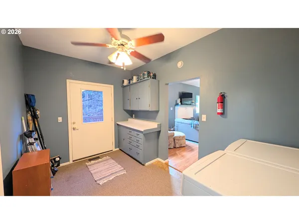 $425,000 | 2110 East Main Street, Cottage Grove, OR 97424