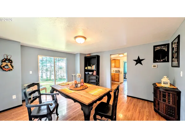 $425,000 | 2110 East Main Street, Cottage Grove, OR 97424