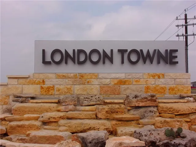 a view of outdoor space