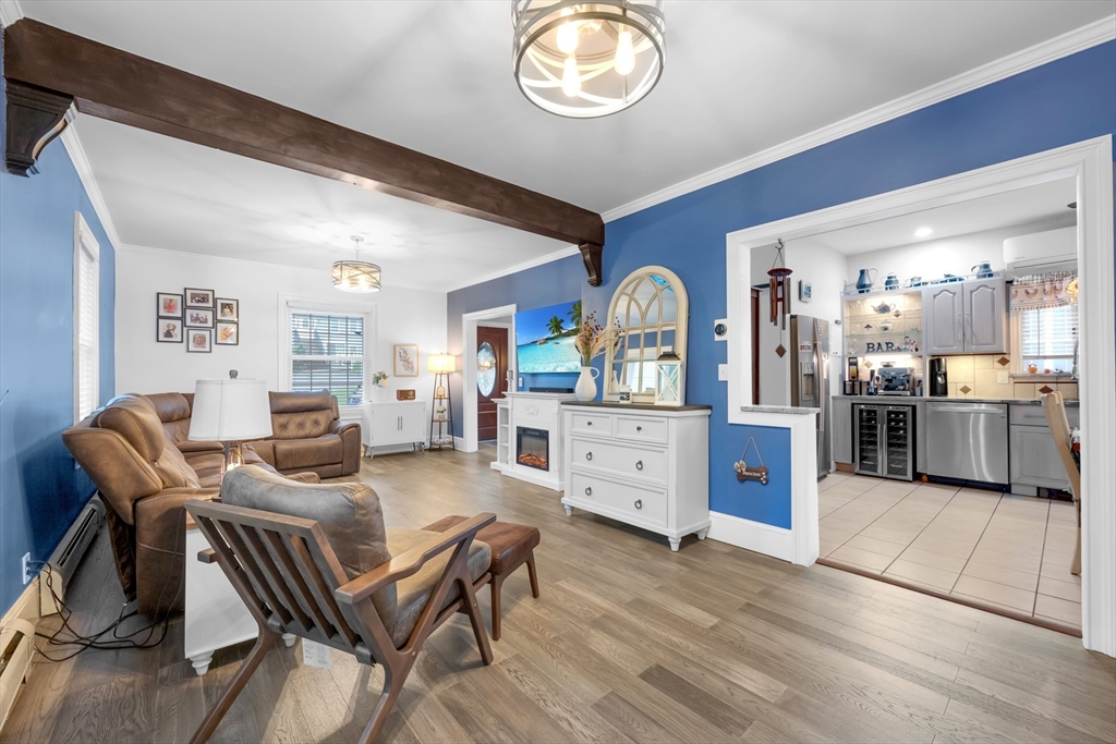 156 Olean Street Worcester, MA 01602 - Photo 25 of 37 a living room with furniture