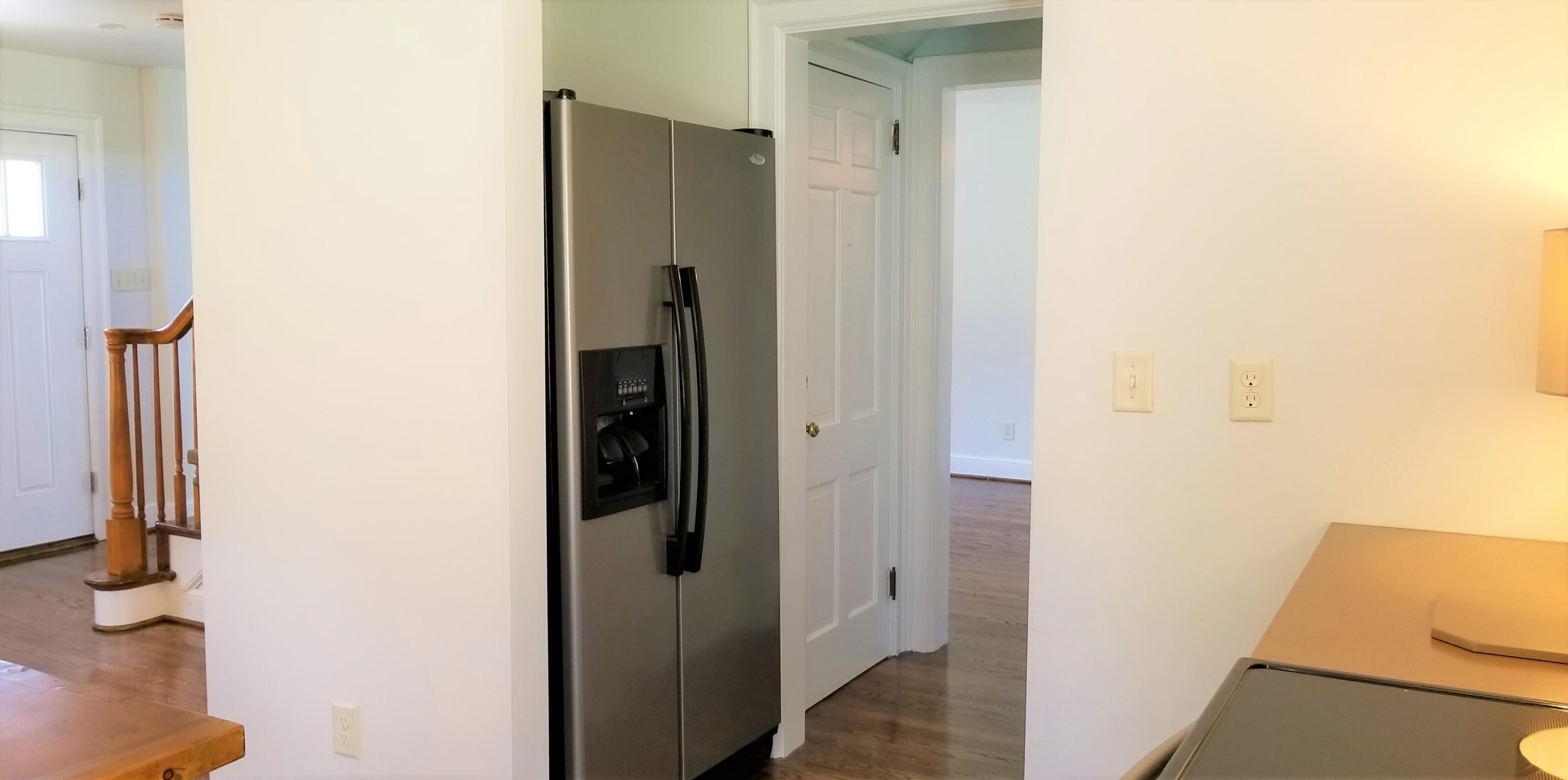2083 Lee Hi Road Southwest Roanoke, VA 24018 - Photo 5 of 12 Kitchen