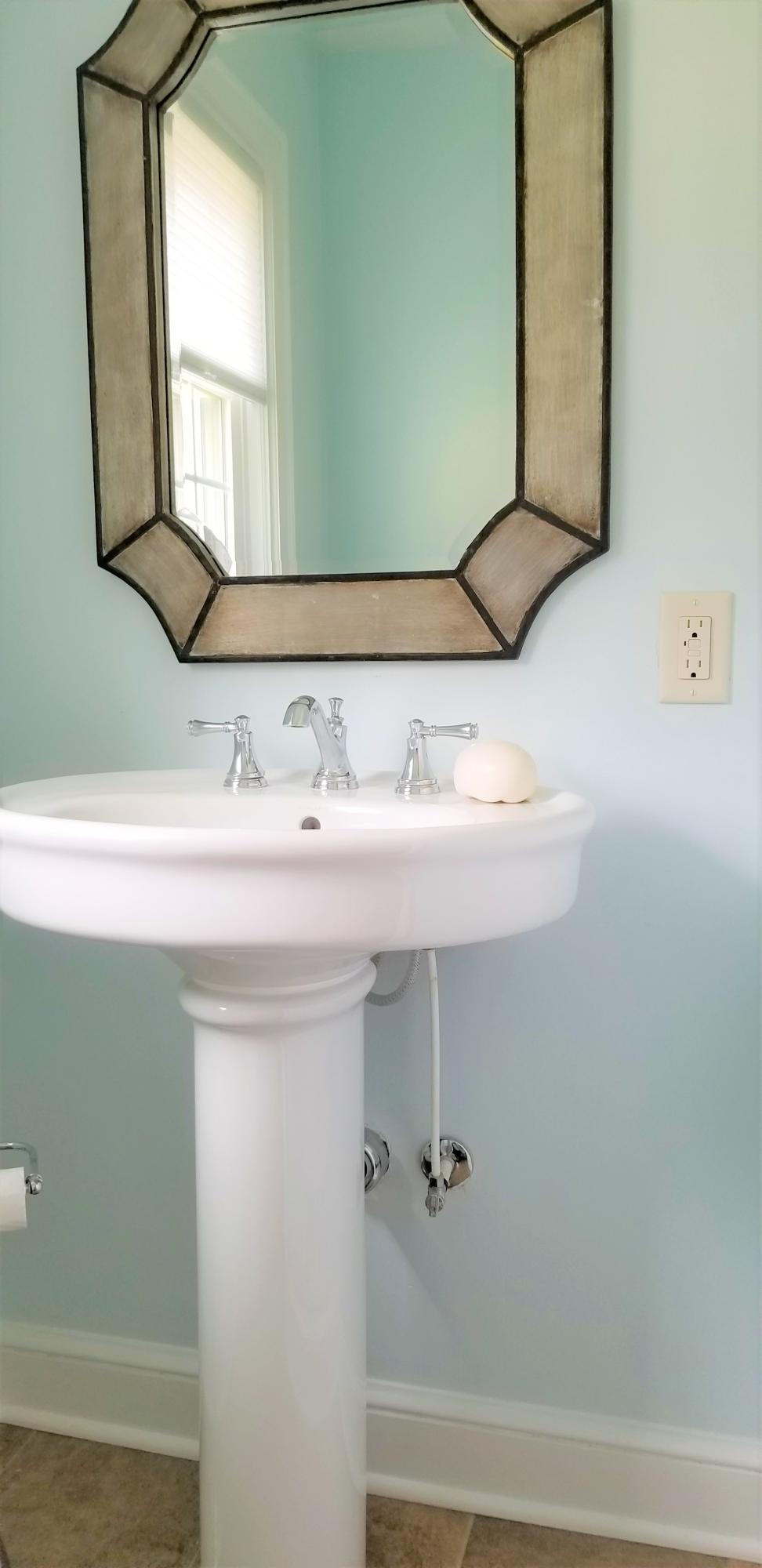 2083 Lee Hi Road Southwest Roanoke, VA 24018 - Photo 8 of 12 Entry level bath