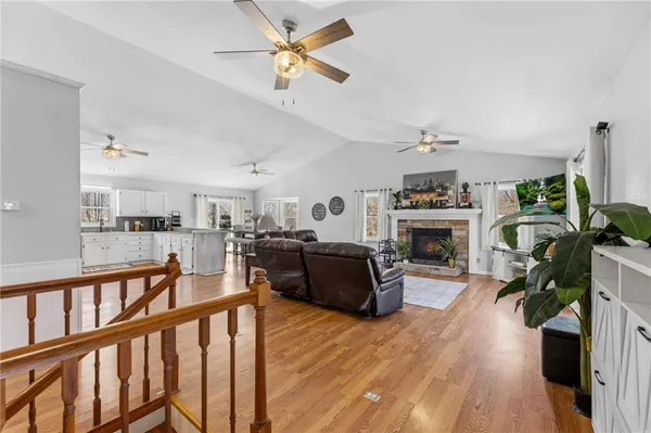 $459,000 | 14587 166th Street, Bonner Springs, KS 66012