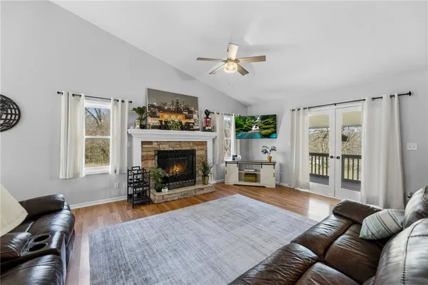 $459,000 | 14587 166th Street, Bonner Springs, KS 66012
