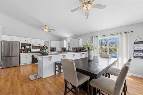 $459,000 | 14587 166th Street, Bonner Springs, KS 66012