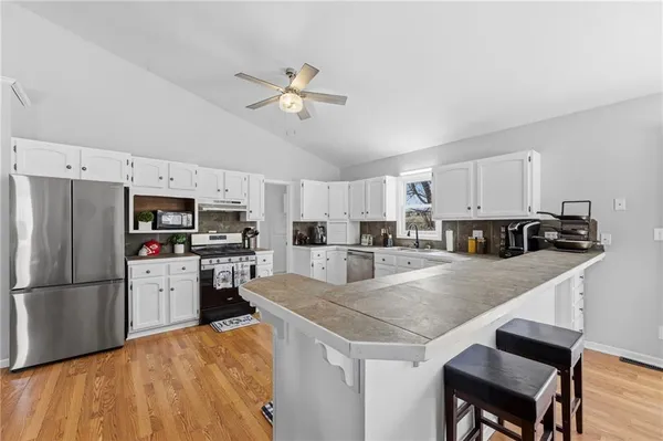$459,000 | 14587 166th Street, Bonner Springs, KS 66012