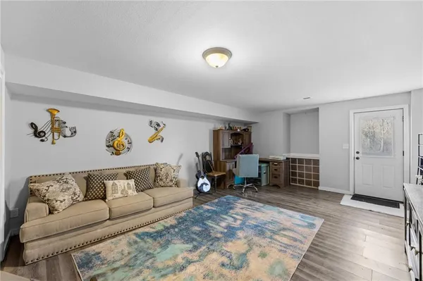 $459,000 | 14587 166th Street, Bonner Springs, KS 66012