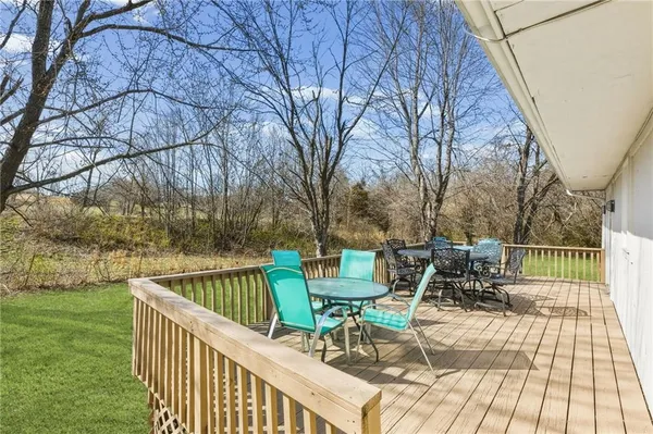 $459,000 | 14587 166th Street, Bonner Springs, KS 66012