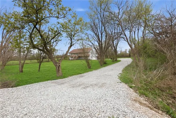 $459,000 | 14587 166th Street, Bonner Springs, KS 66012