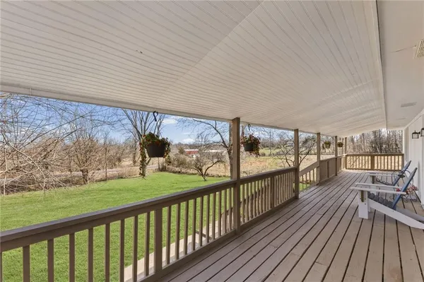 $459,000 | 14587 166th Street, Bonner Springs, KS 66012