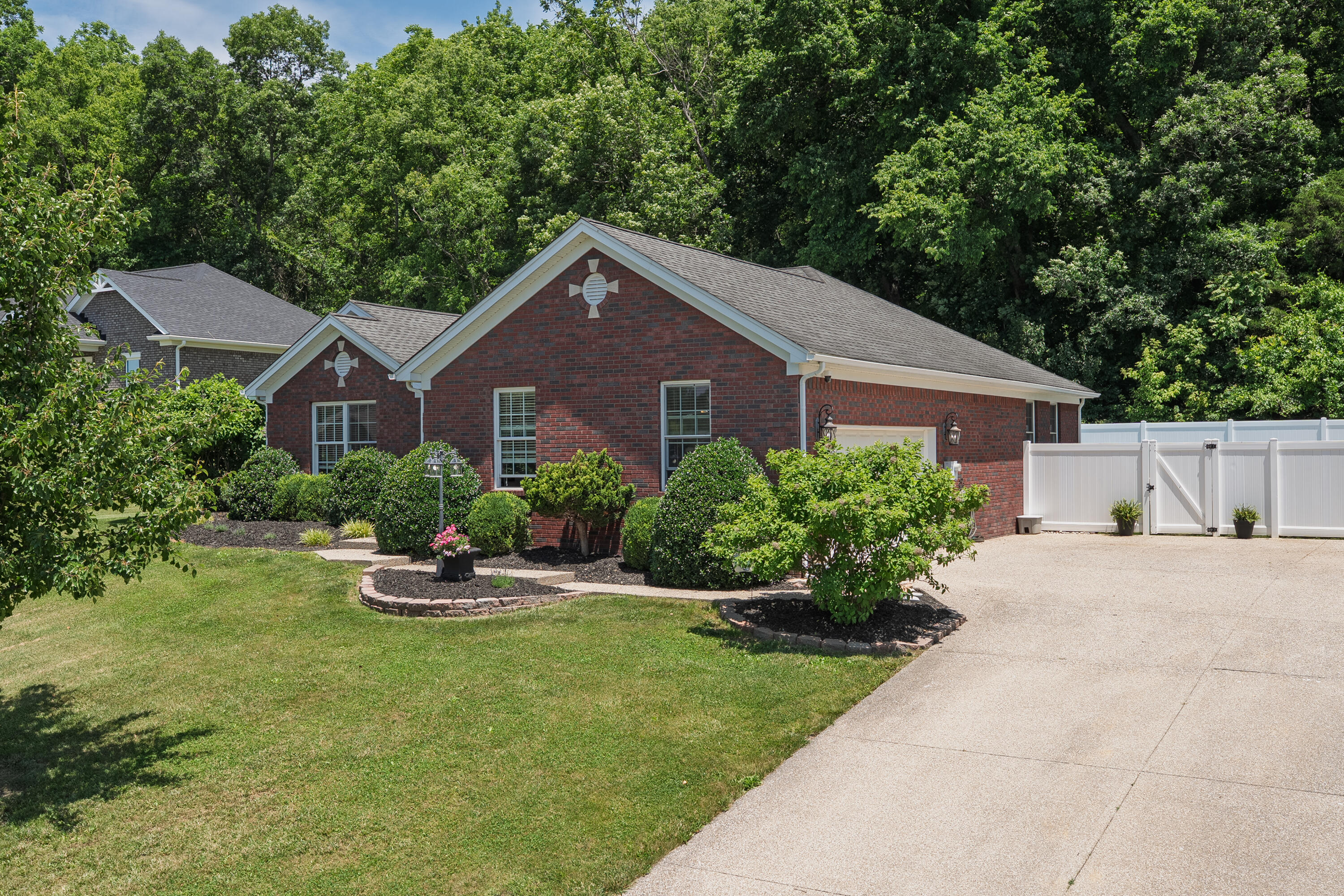 1 South Ridge View Drive Carrollton, KY 41008 - Photo 5 of 29 S Ridgeview-4
