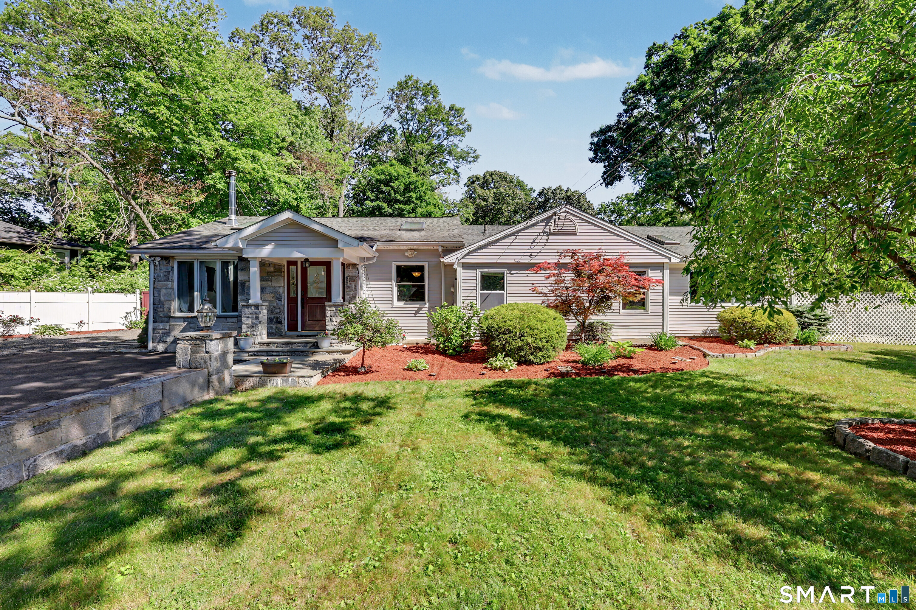 5 Caddy Road Norwalk, CT 06851 - Photo 1 of 36