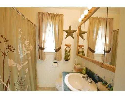 325 Balsinger Road Uniontown, PA 15401 - Photo 12 of 15 Full Bath.