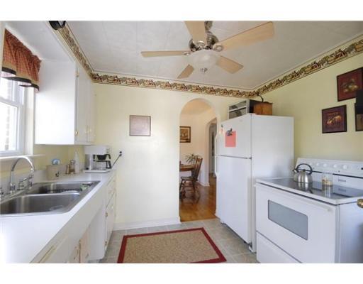 325 Balsinger Road Uniontown, PA 15401 - Photo 6 of 15 Kitchen.
