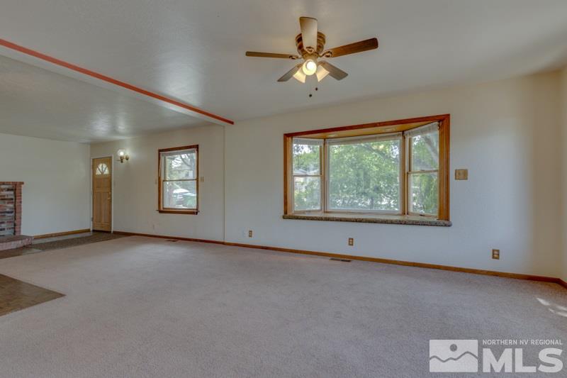 935 Vine Street Reno, NV 89503 - Photo 3 of 18 a view of empty room with window
