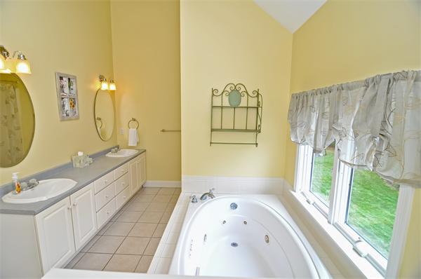 3 Gilberts Way Norton, MA 02766 - Photo 21 of 29