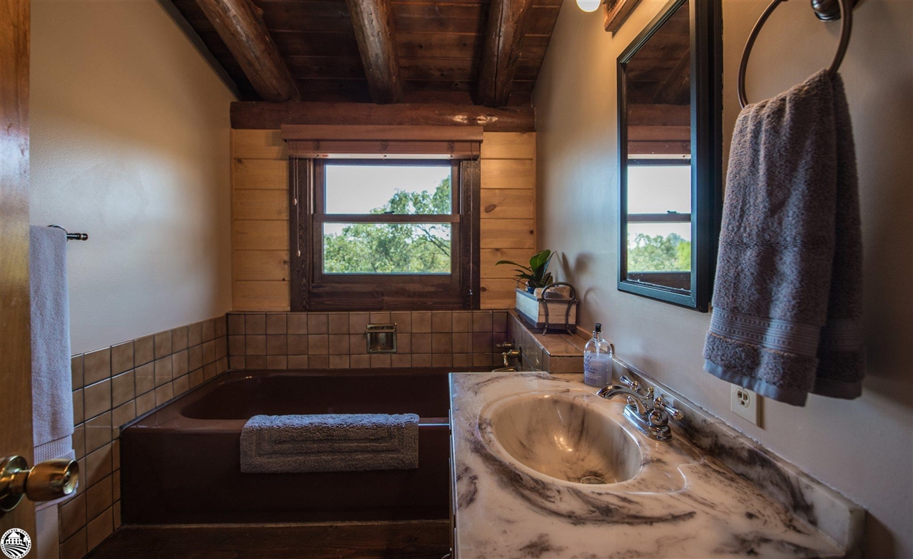 4284 Stagecoach Road Copperopolis, CA 95228 - Photo 17 of 30 Gallery Image 17