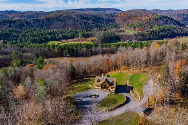 $1,749,000 | 85 Button Hill Road, Tunbridge, VT 05077
