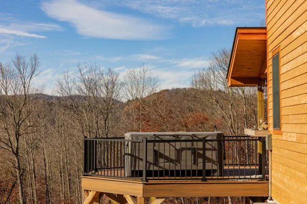 $1,749,000 | 85 Button Hill Road, Tunbridge, VT 05077