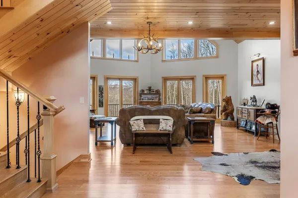 $1,749,000 | 85 Button Hill Road, Tunbridge, VT 05077