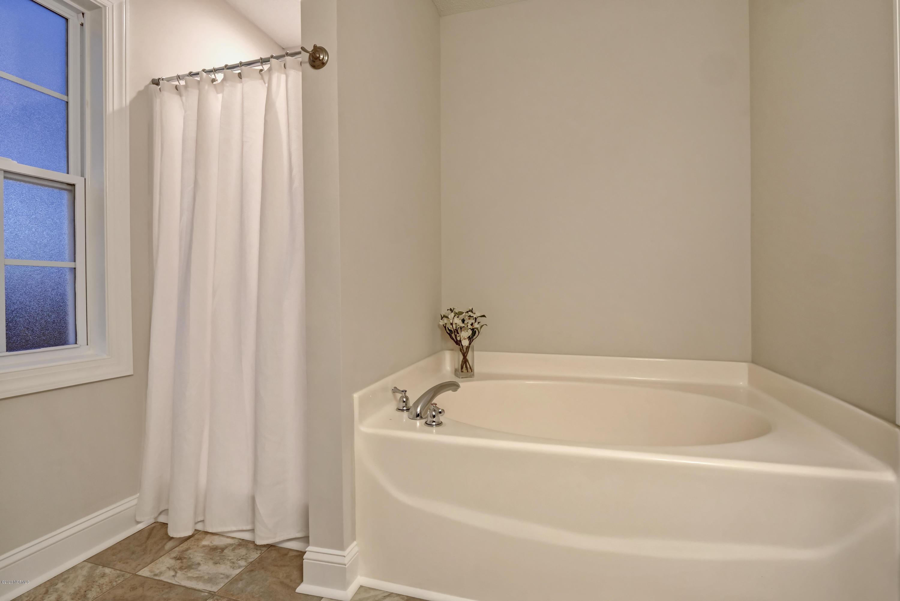 107 Cardinal Road Jacksonville, NC 28546 - Photo 22 of 36 107 Cardinal Rd Jacksonville-print-027-0
