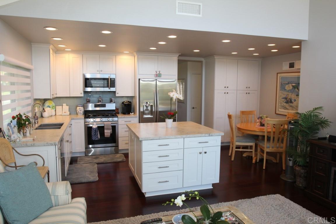 1441 Sun Valley Road Solana Beach, CA 92075 - Photo 17 of 23