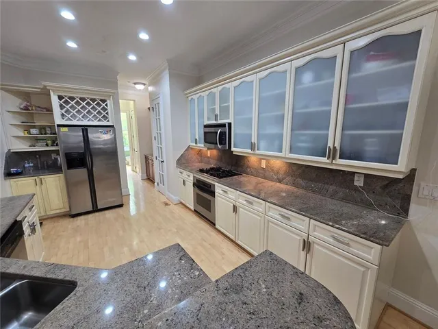 $639,000 | 1042 Emory Parc Place, Decatur, GA 30033