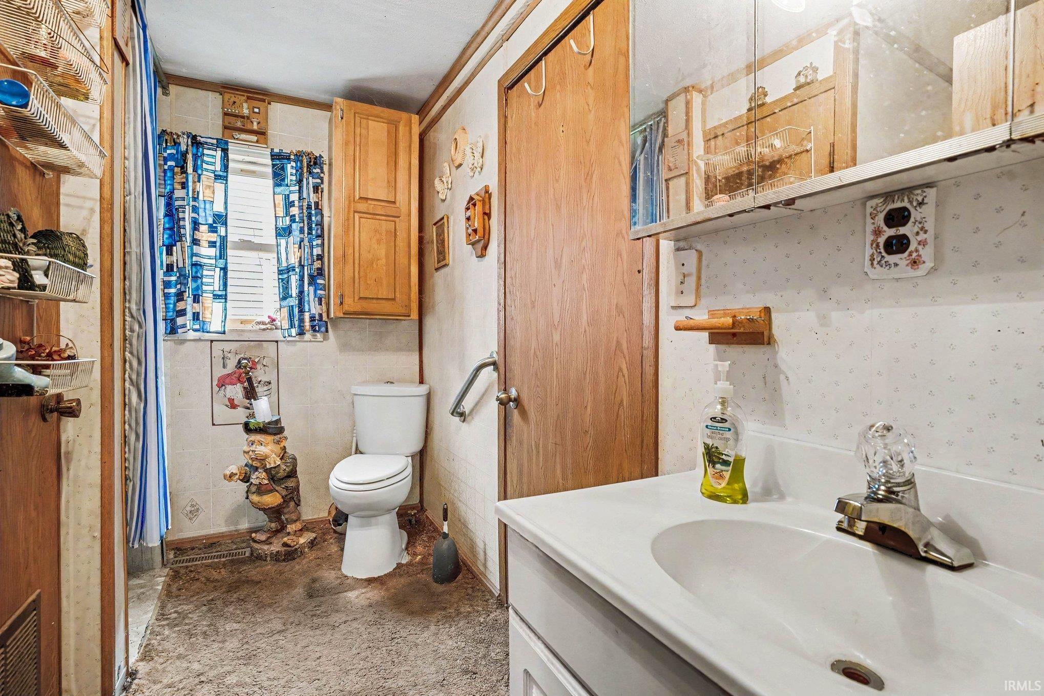 50697 East Indiana Lake Road Bristol, IN 46507 - Photo 7 of 18 Gallery Image 7