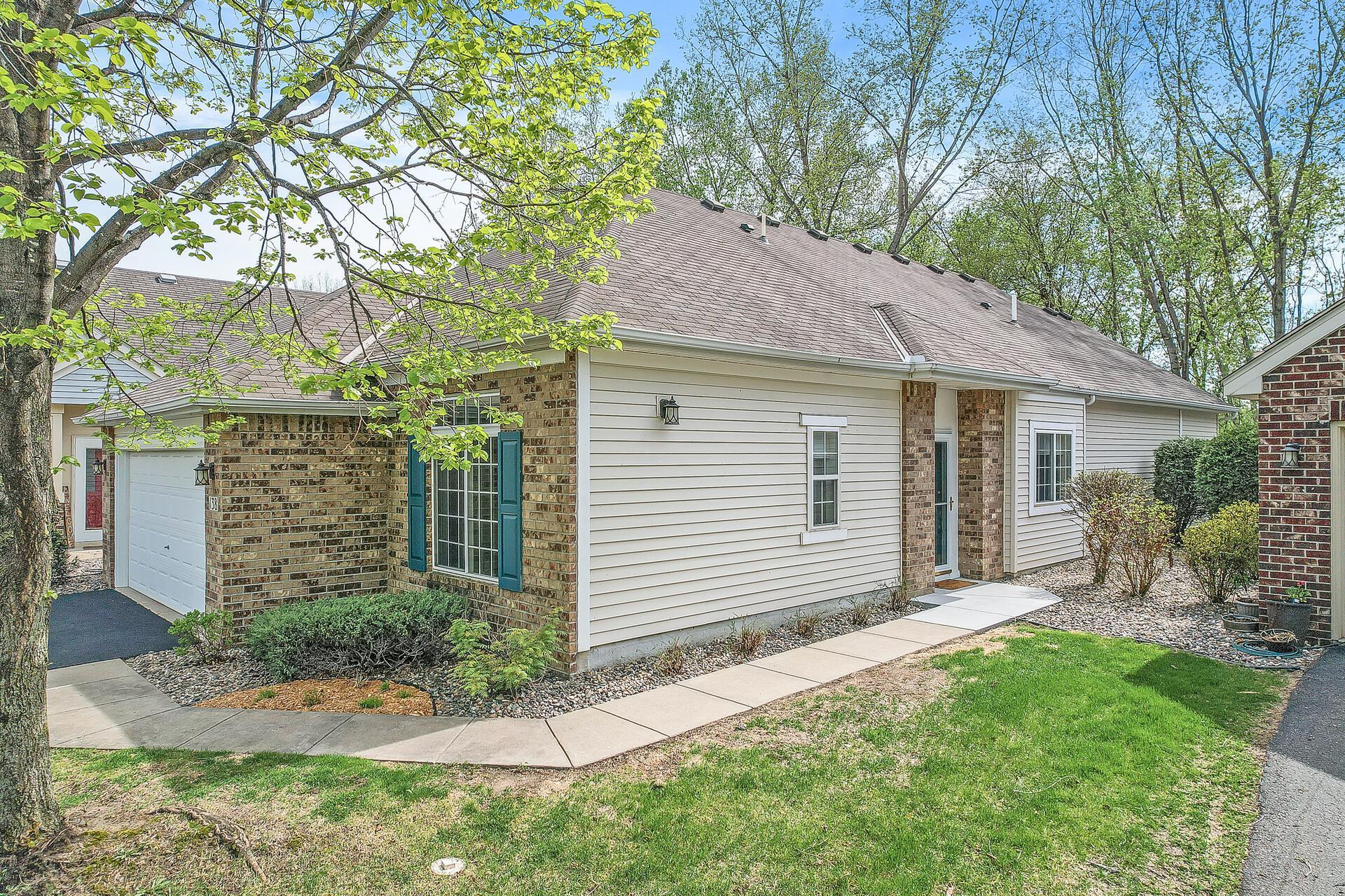 138 Lakeview Road East Chanhassen, MN 55317 - Photo 27 of 43 Gallery Image 27