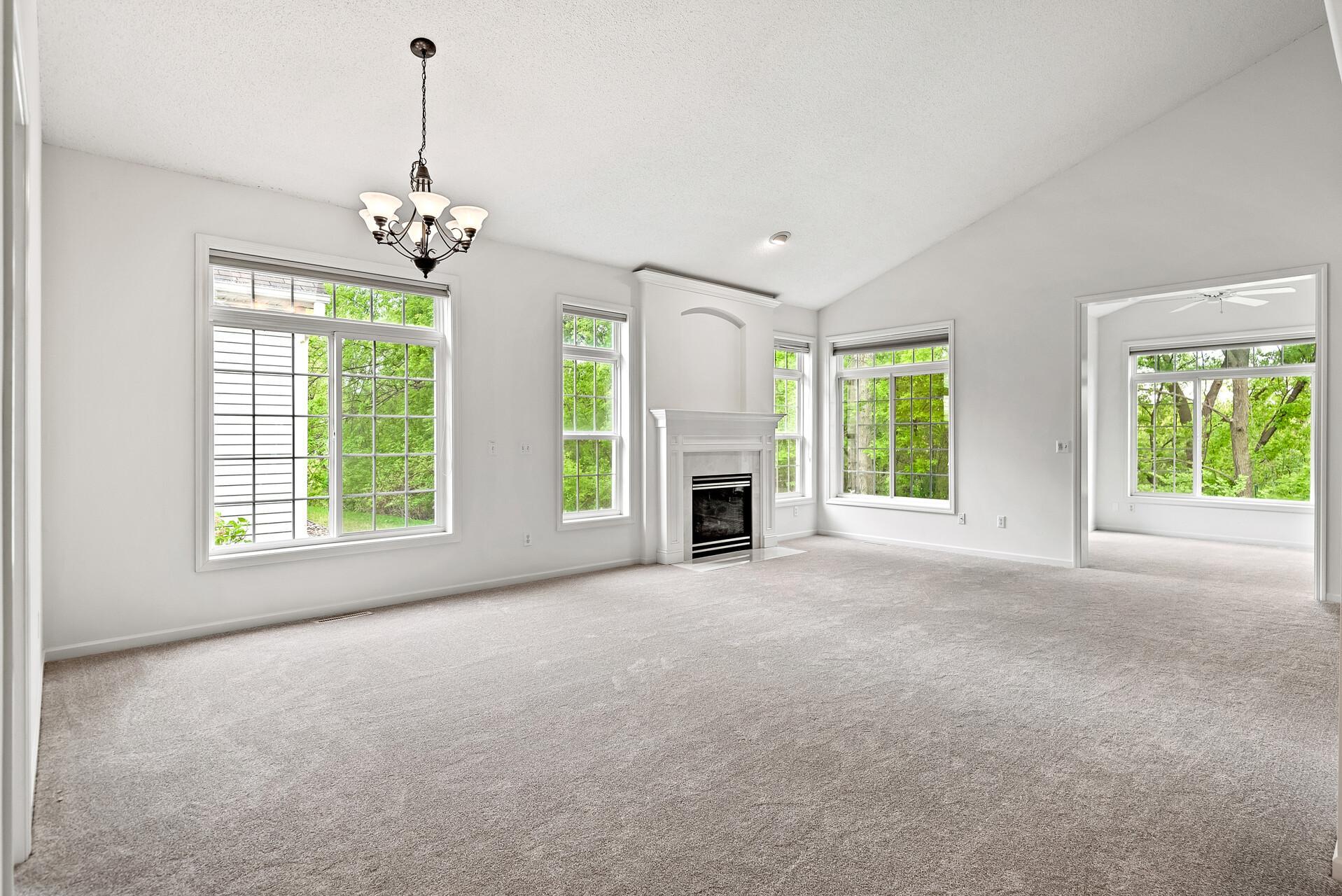 138 Lakeview Road East Chanhassen, MN 55317 - Photo 3 of 43 Gallery Image 3