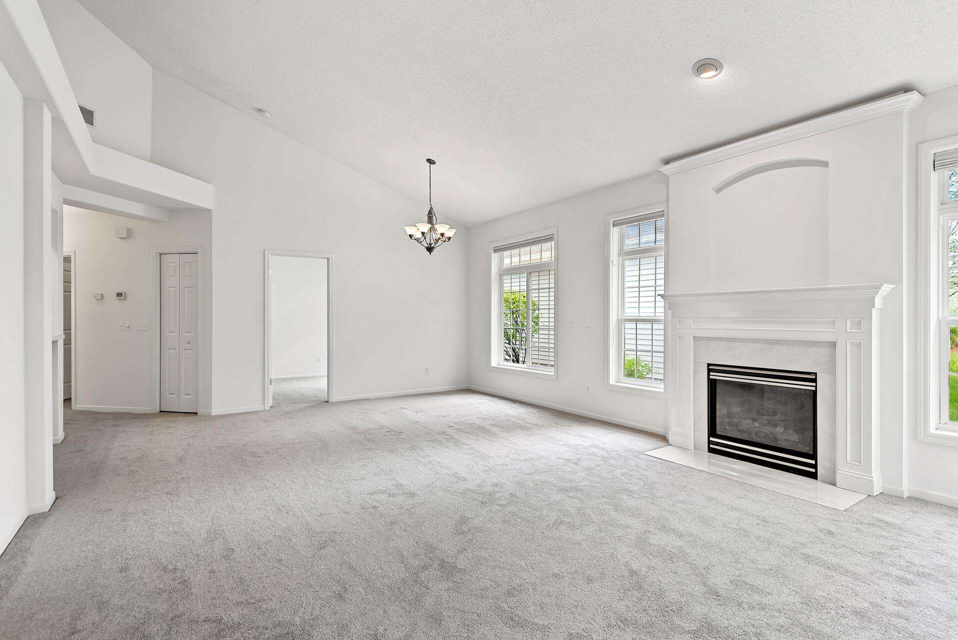 138 Lakeview Road East Chanhassen, MN 55317 - Photo 5 of 43 Gallery Image 5