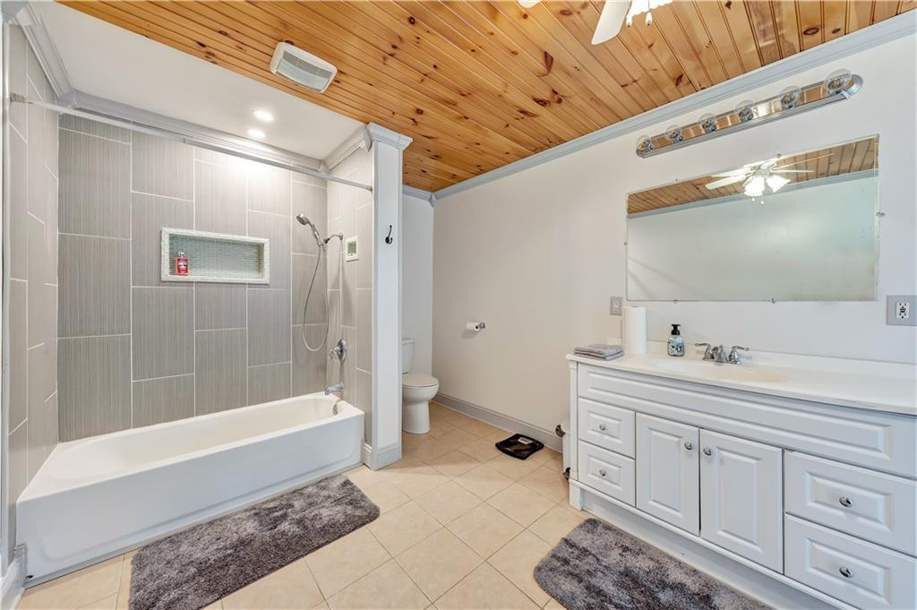 266 Pumpkin Hollow Road Georgetown, PA 15043 - Photo 22 of 25