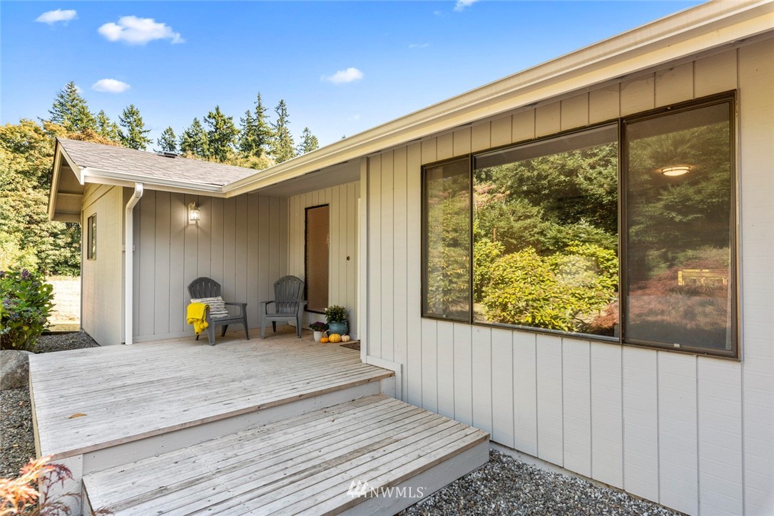 557 Southeast Lider Road Port Orchard, WA 98367 - Photo 6 of 40 Gallery Image 6