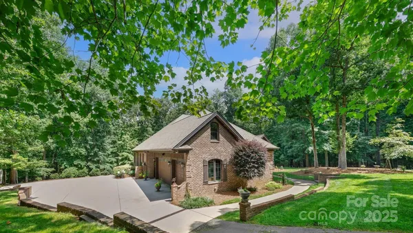 $839,000 | 562 Rocky Cove Lane, Denton, NC 27239