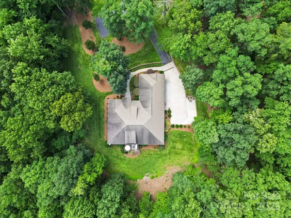 $839,000 | 562 Rocky Cove Lane, Denton, NC 27239