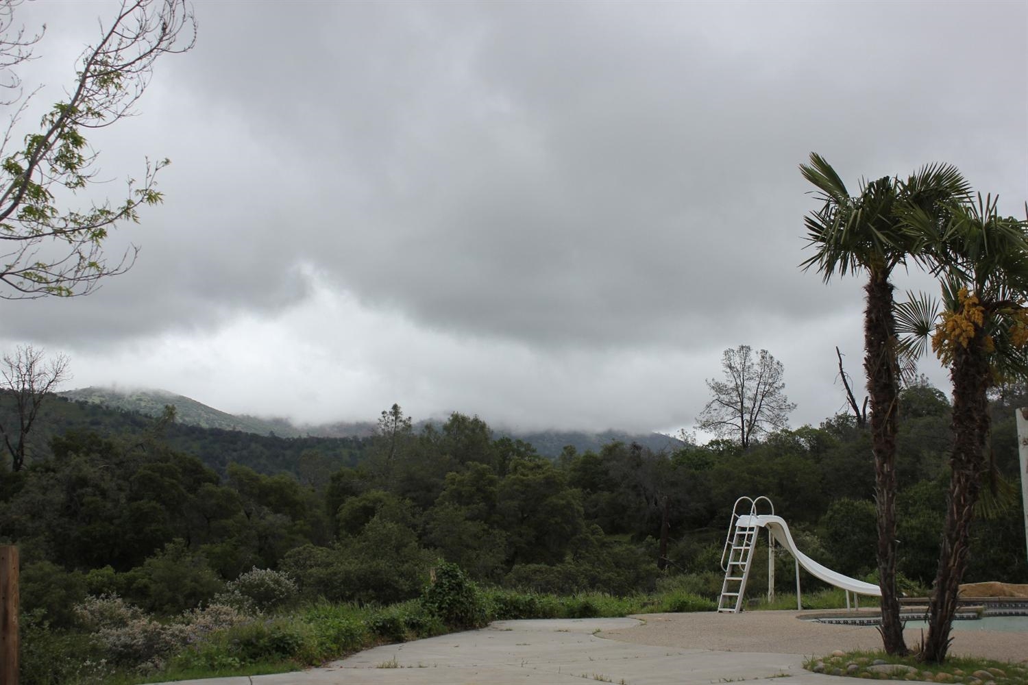 36579 Wells Road Coarsegold, CA 93614 - Photo 8 of 10 Gallery Image 8