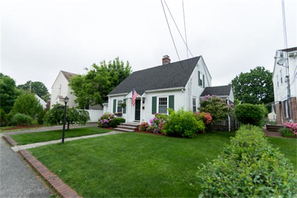 124 Beal Road Waltham, MA 02453 - Photo 1 of 17 Gallery Image 1