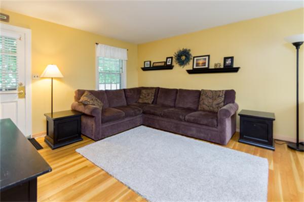124 Beal Road Waltham, MA 02453 - Photo 8 of 17 Gallery Image 8