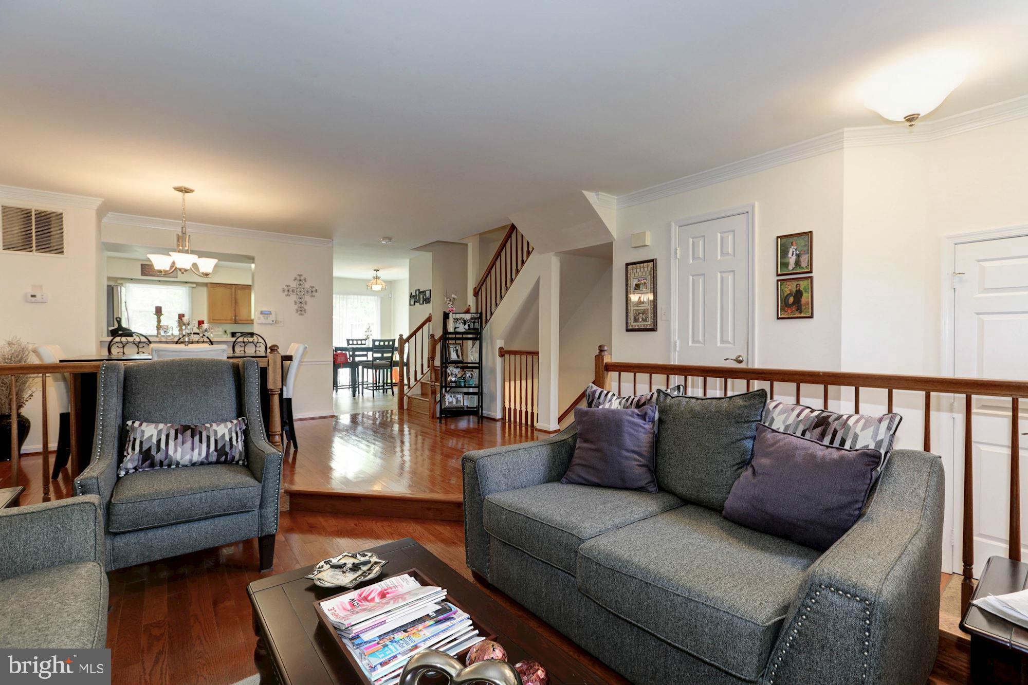 8835 Eagle Rock Lane Springfield, VA 22153 - Photo 12 of 29 Living Room / Dining Room