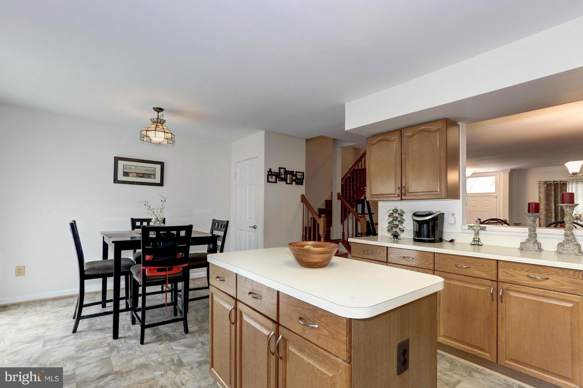 8835 Eagle Rock Lane Springfield, VA 22153 - Photo 10 of 29 Kitchen / Breakfast Romm