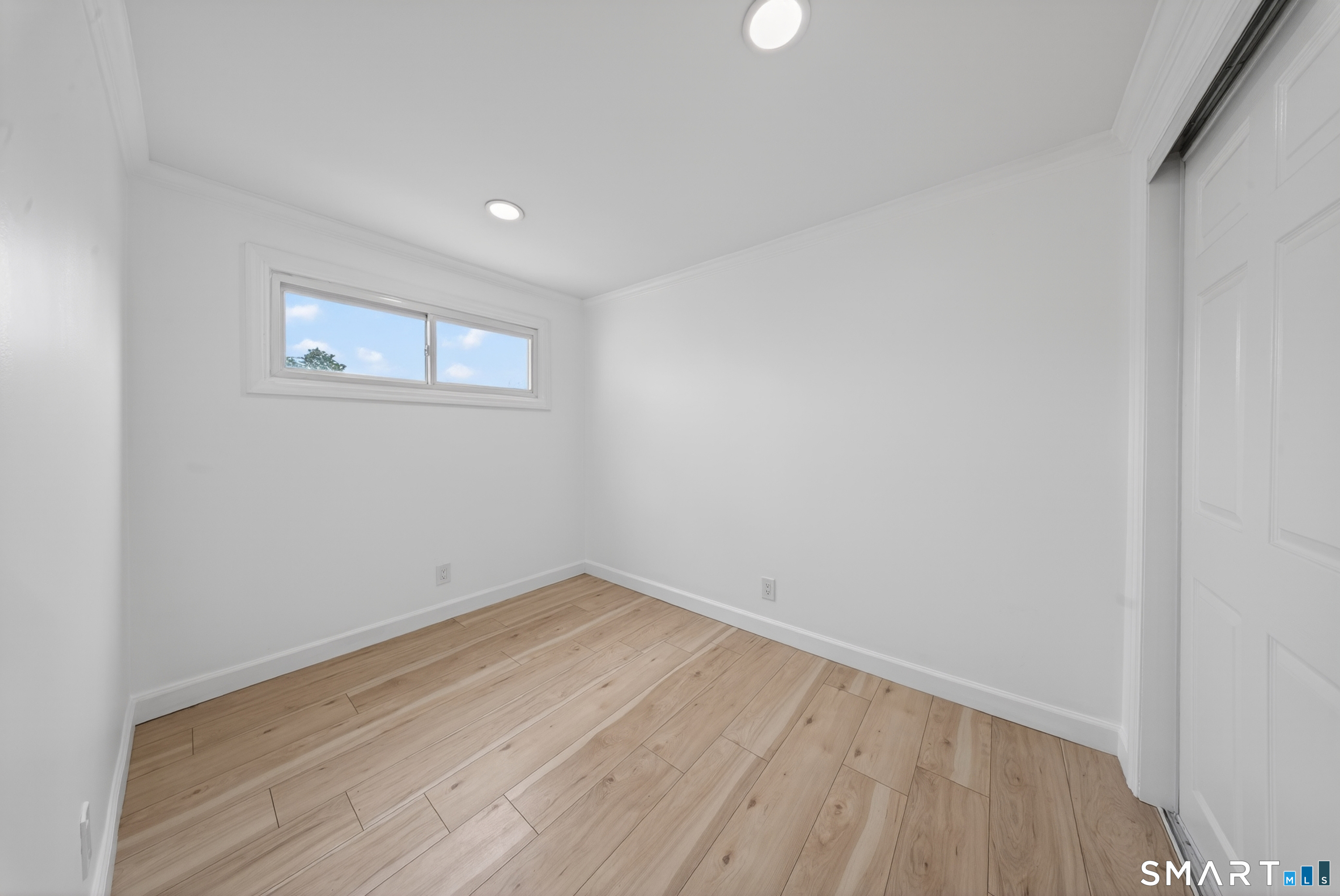 207 Hillcrest Road Bridgeport, CT 06606 - Photo 16 of 28 Bedroom #3