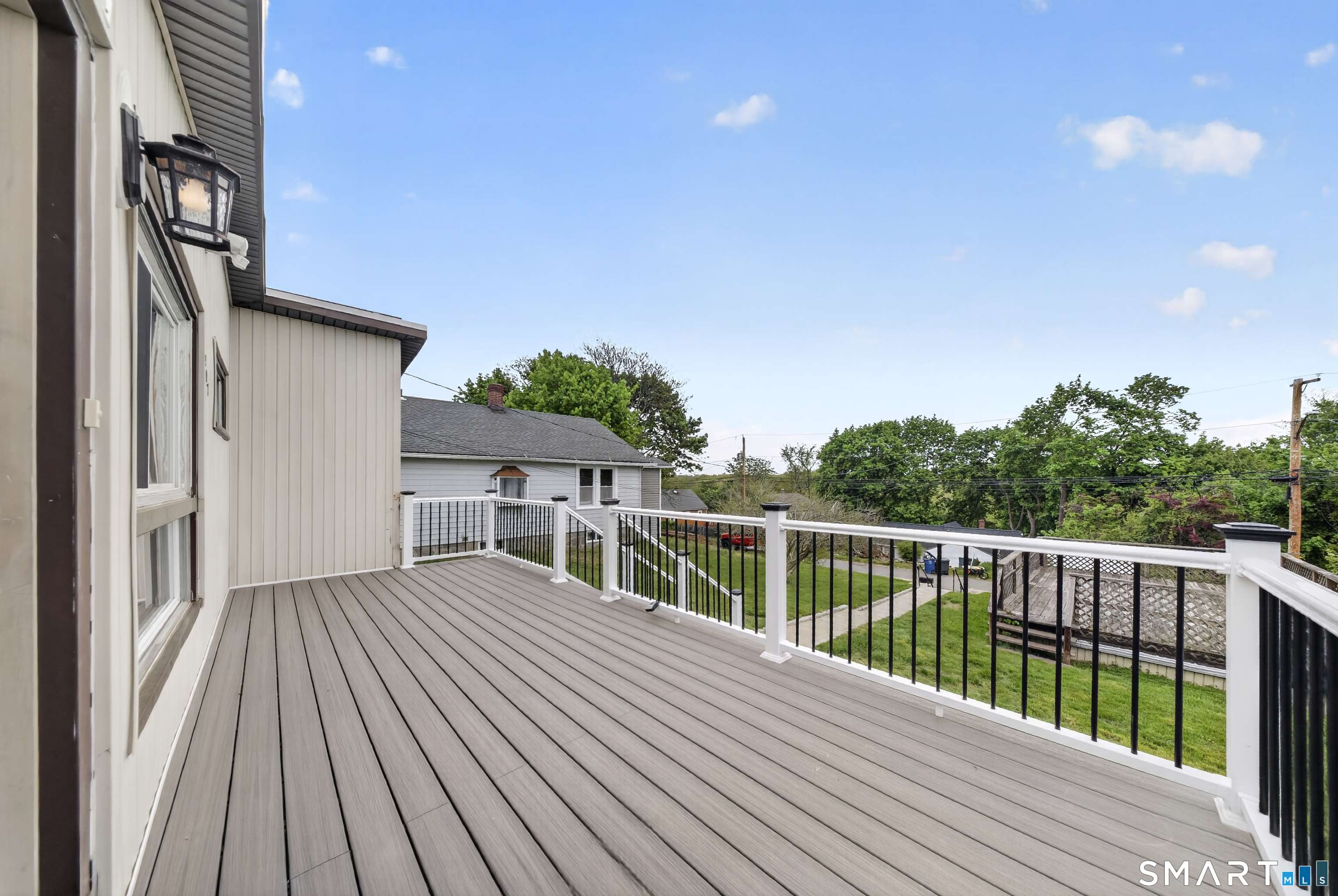 207 Hillcrest Road Bridgeport, CT 06606 - Photo 23 of 28 Beautiful brand new front deck