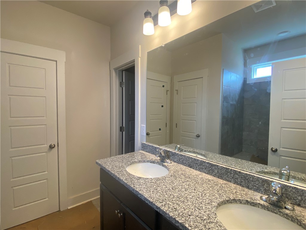 304 Red Oak Court Anderson, SC 29621 - Photo 6 of 7 Dual Vanities with Granite Counters in Master en S