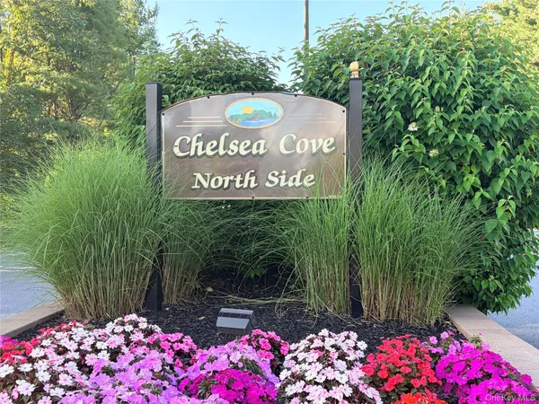 $395,000 | 6103 Chelsea Cove North, Hopewell Junction, NY 12533