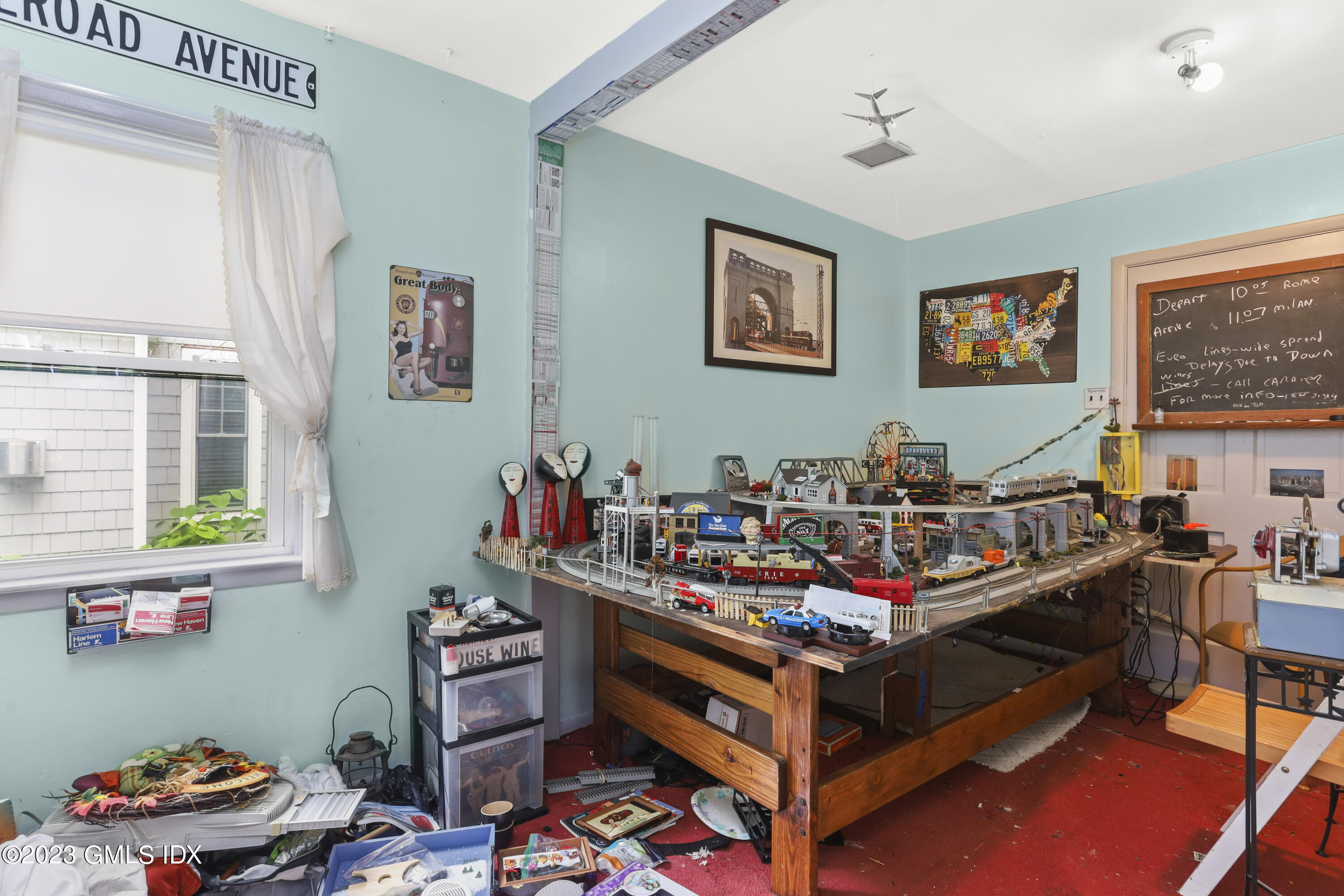 16 Hoover Road Riverside, CT 06878 - Photo 10 of 32 a view of a workspace with furniture