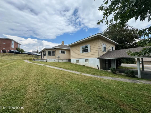 $220,000 | 18741 Alberta Street, Oneida, TN 37841